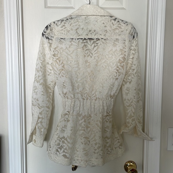 ALEXIS white blouse - Picture 2 of 2